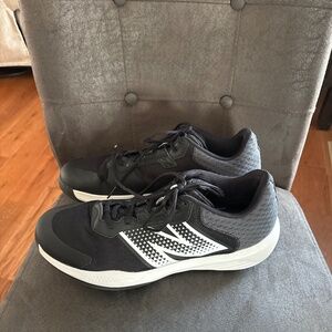 Men’s Blk/ Wht New Balance Tennis Pickleball Sneakers Size 11.5